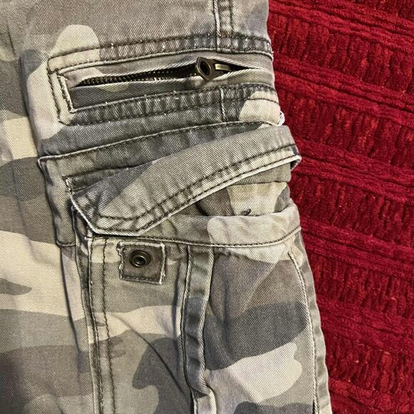 No Boundaries Cargo Shorts Camo Size 32 - Picture 5 of 6